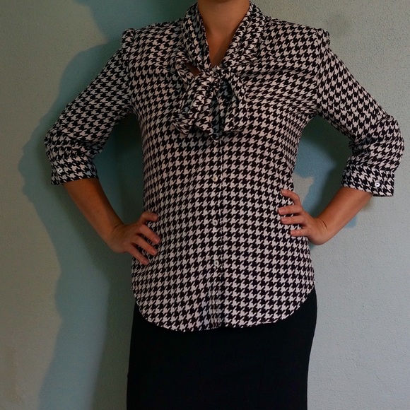 Kardashian blouse - Picture 3 of 6